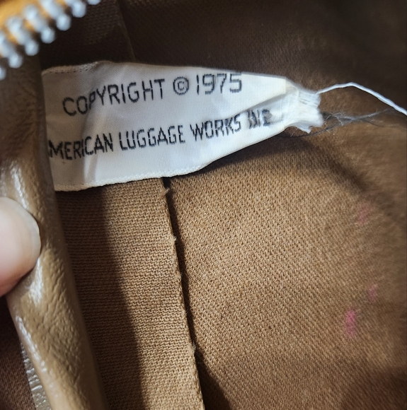 Vintage American Luggage Works Carry On Bag Leather Luggage 1975 - Picture 15 of 16